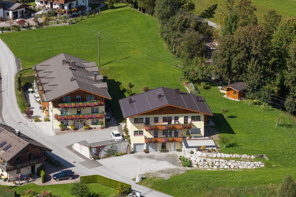 Gasthof Brentwirt Guest House Leogang Room photo